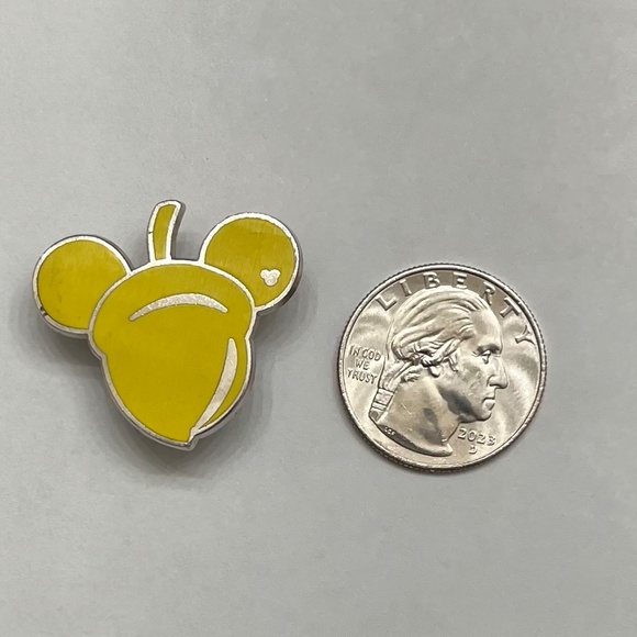 Collectible HIDDEN Mickey Mouse Trading Pin 5 of 5; Yellow Acorn - Picture 2 of 3